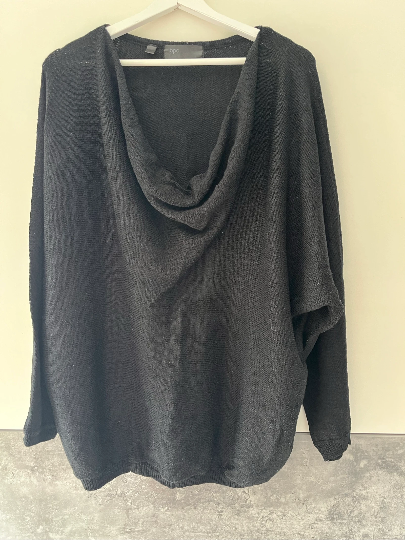 Pull léger - col bénitier - noir - Bonprix - 50